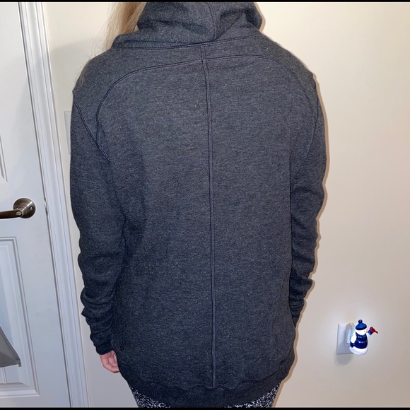 Lululemon sweatshirt - Picture 3 of 5